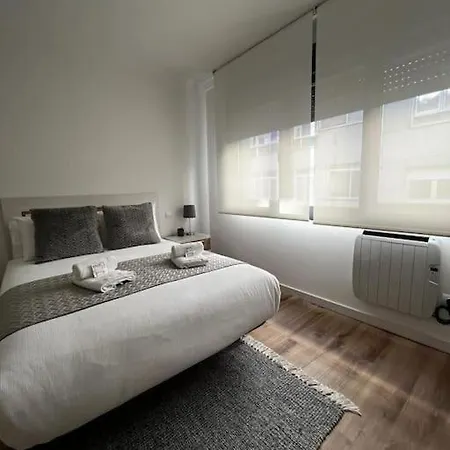 White Con Parking Gratis *