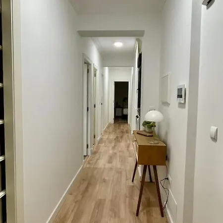 White Con Parking Gratis Vigo