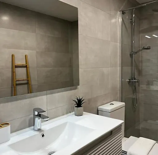 Apartment White Con Parking Gratis