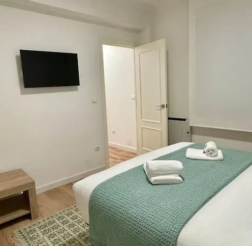 White Con Parking Gratis *