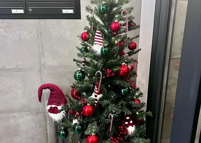 White Con Parking Gratis Apartment *